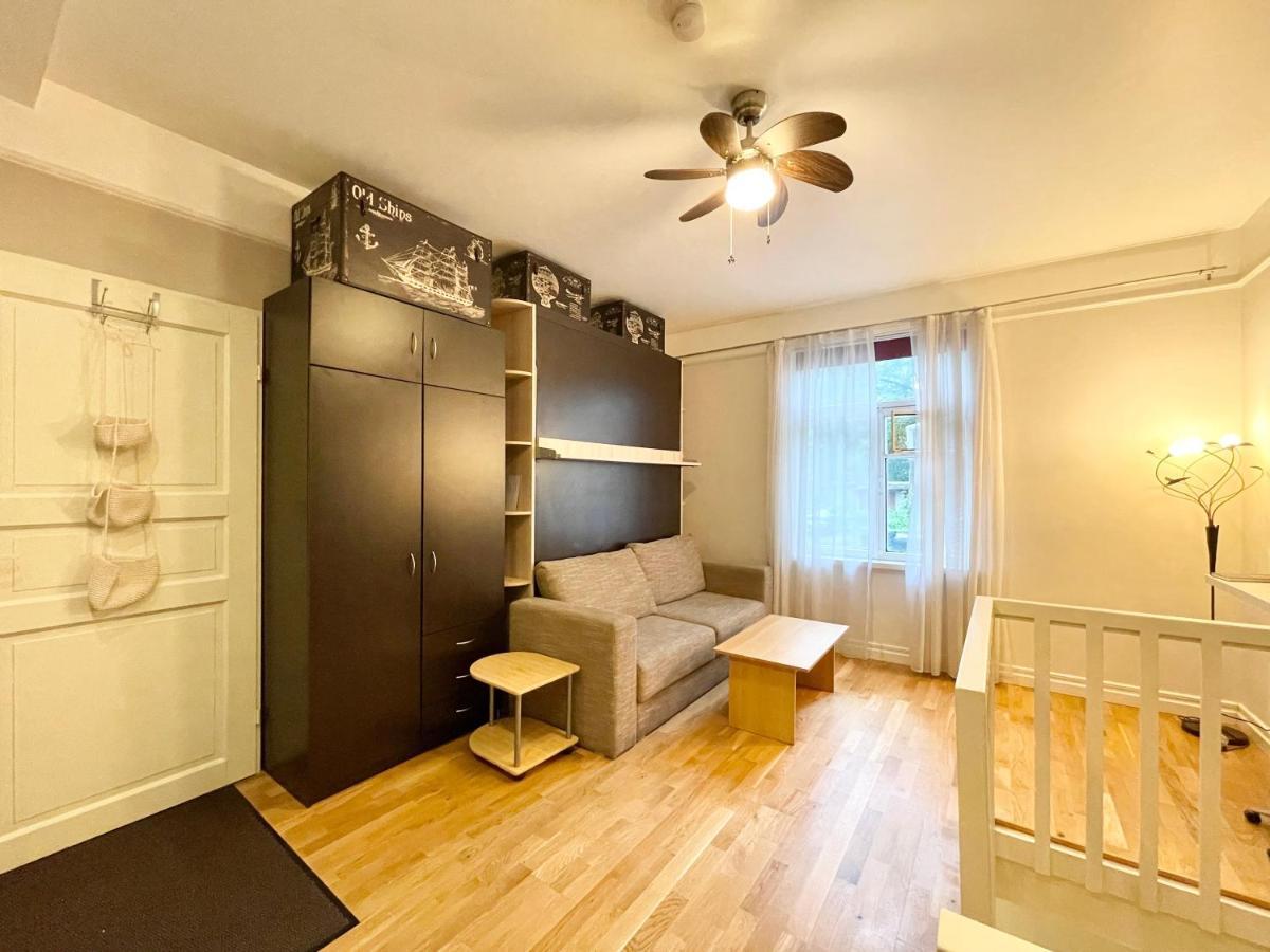 Cosy Studio In Historical Building. City Center Apartment Tallinn Exterior photo
