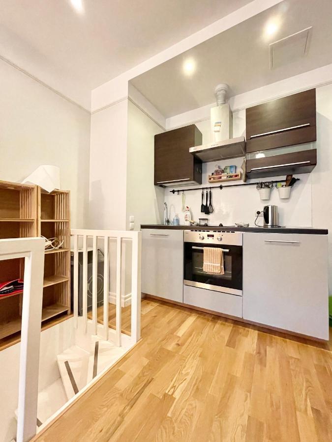 Cosy Studio In Historical Building. City Center Apartment Tallinn Exterior photo