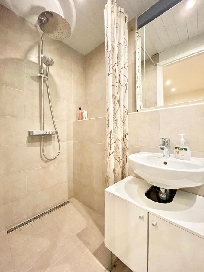 Cosy Studio In Historical Building. City Center Apartment Tallinn Exterior photo